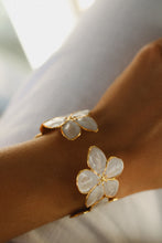 Load image into Gallery viewer, The Plumeria
